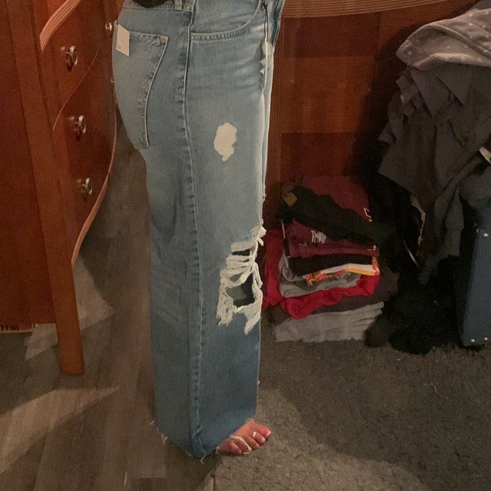 FOREVER 21 - Picture 3 of 3